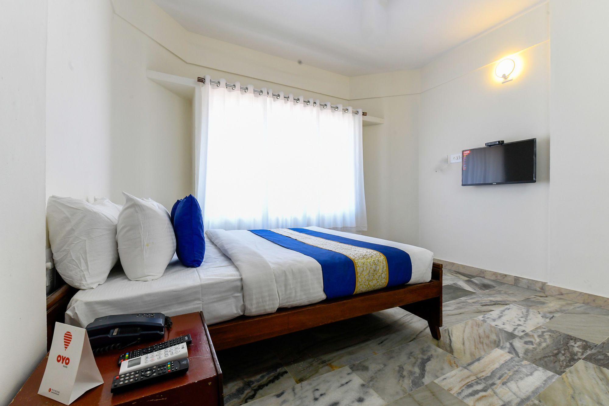 Oyo 11328 Hotel Chandrika Residency Коччи Экстерьер фото